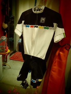 サンティーニ UCI ジャージ