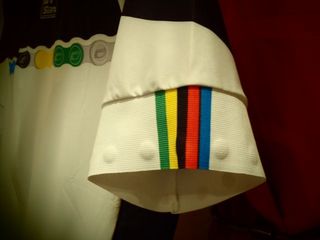 サンティーニ UCI ジャージ